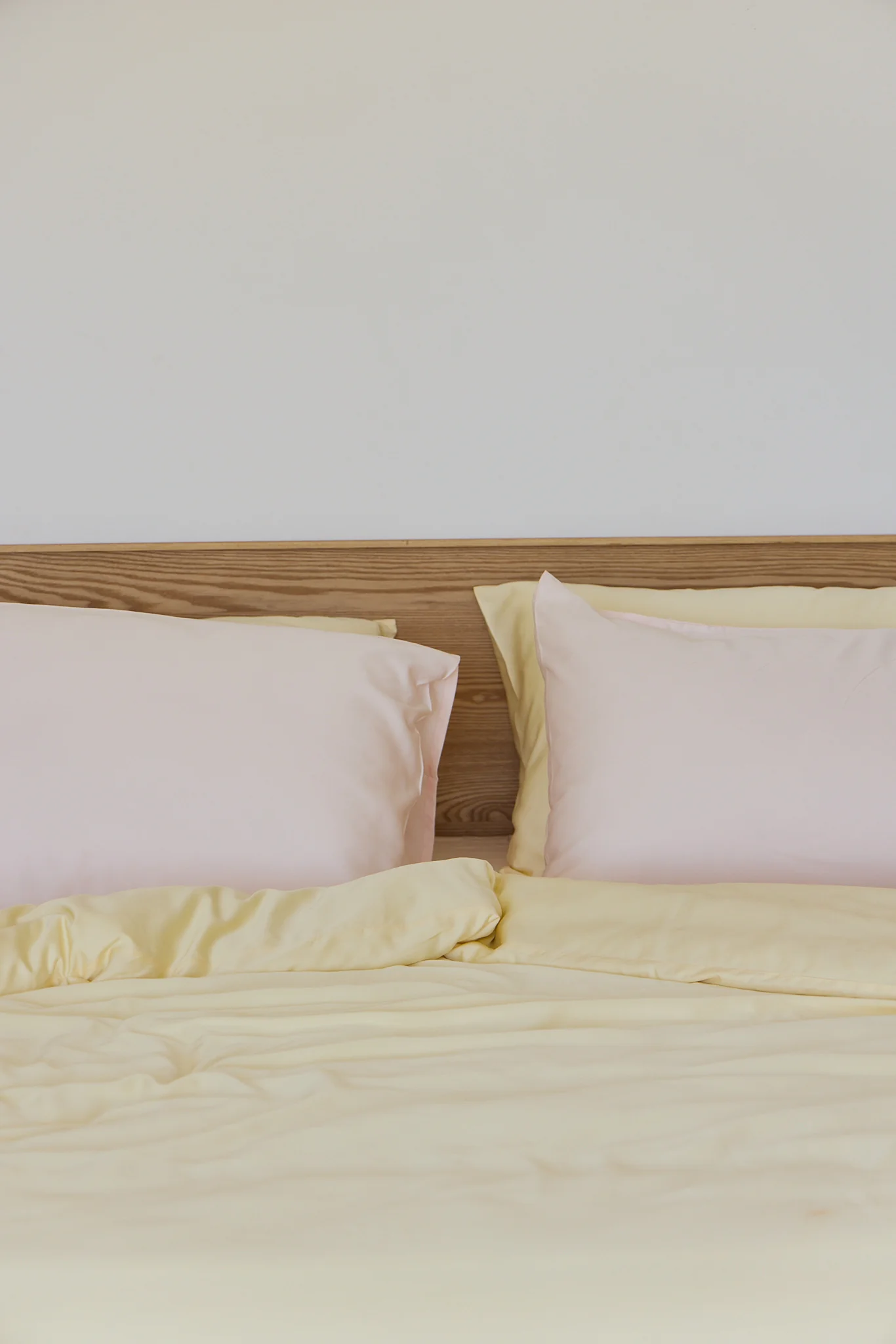 Blush Bamboo Fitted Sheet - Image 3