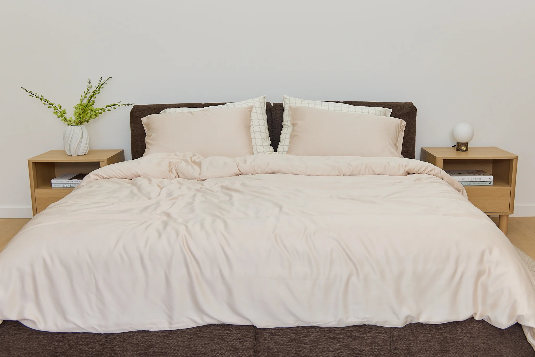 Latte Grid Bamboo Fitted Sheet - Image 3