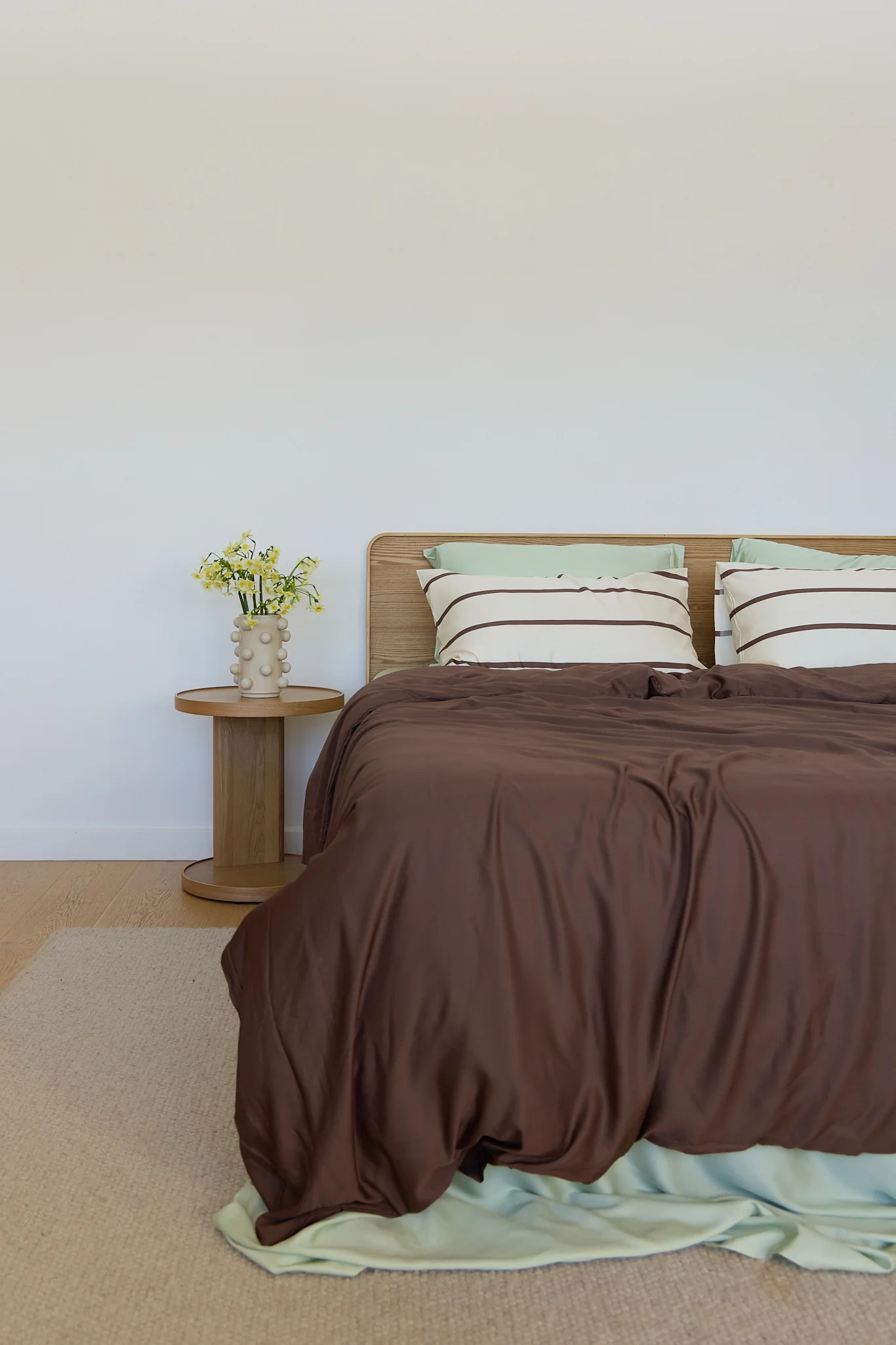Chocolate Bamboo Quilt Cover - Image 12