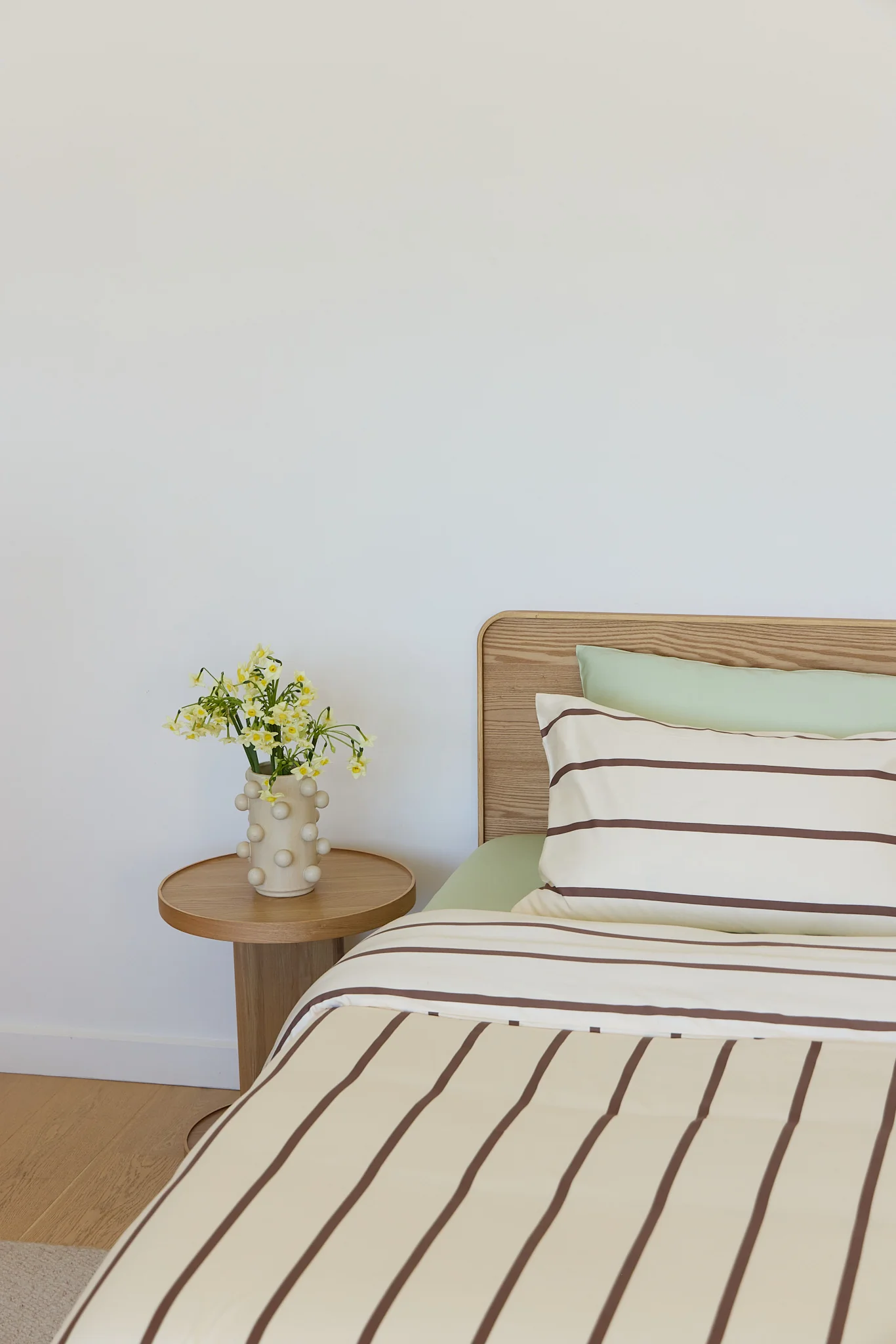 Chocolate Stripe Bamboo Quilt Cover - Image 4