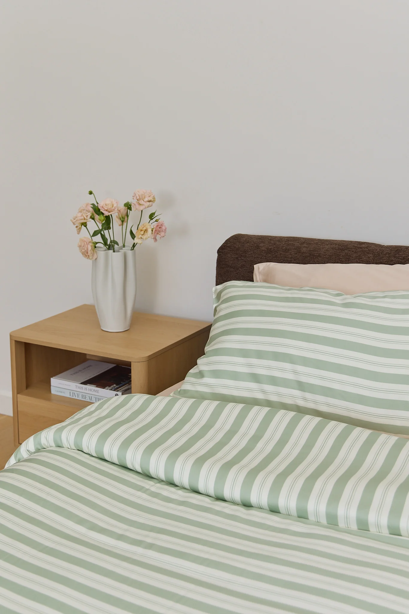 Pistachio Stripe Bamboo Quilt Cover - Image 5